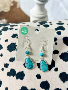 The live free earrings