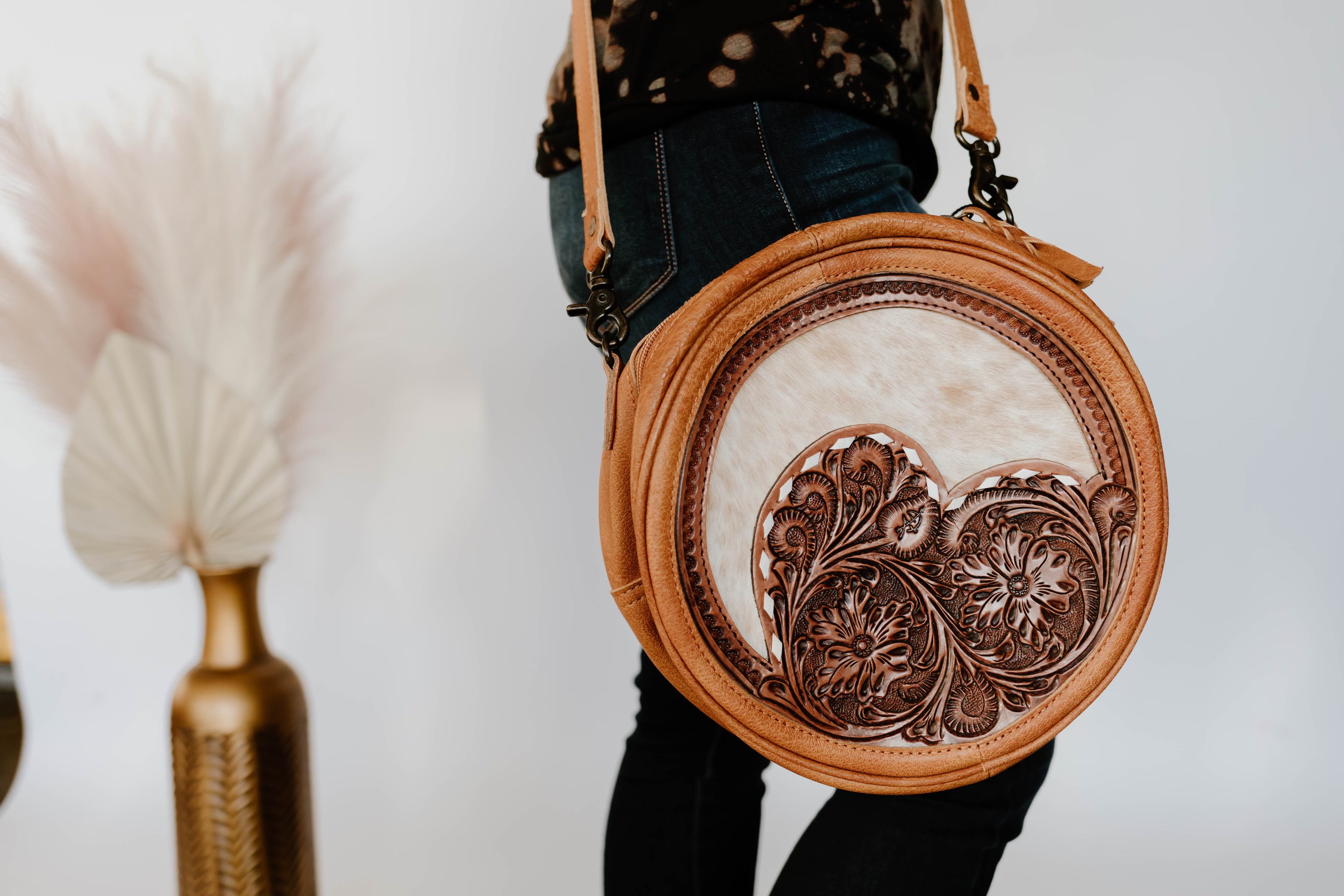 Canteen purses top